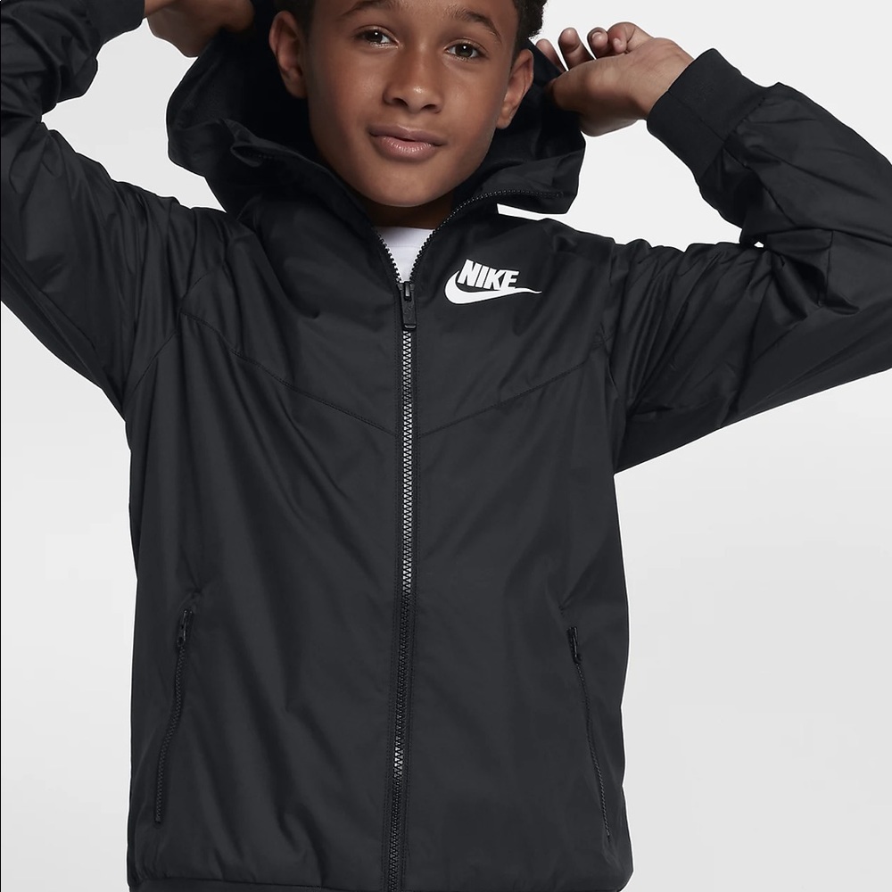 Nike Windbreaker boys